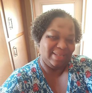 Meet your Posher, Cynthia